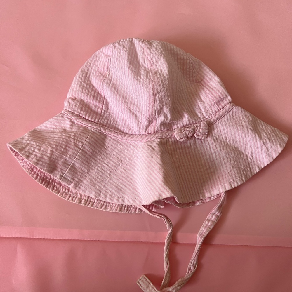 2 summer beach hats